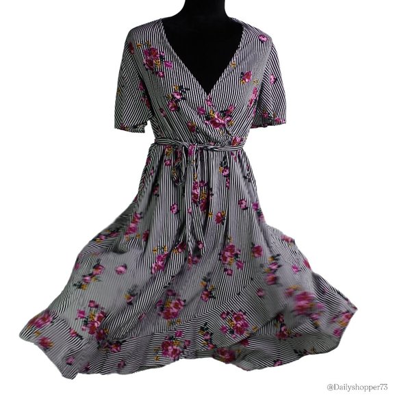 Torrid Women's Striped Floral Short Sleeve Faux Wrap Ruffle Hem Dress - Picture 4 of 8